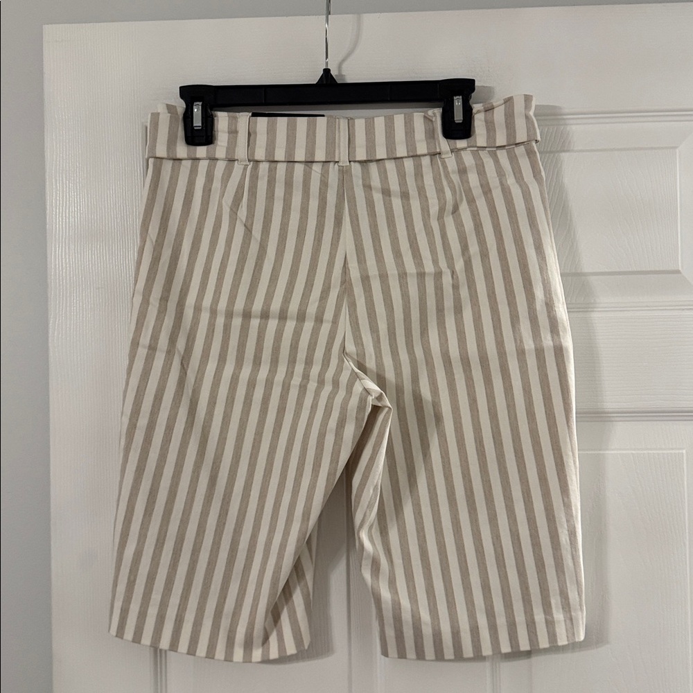 Attyre Beige and White Striped Shorts size 8 brand new inseam 11” waist 30”elas - Picture 3 of 8
